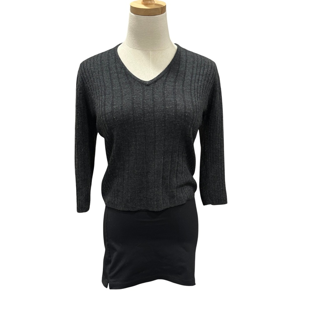 Q&A Ribbed V Neck Long Sleeve Sweater Dark Gray Women's Size M